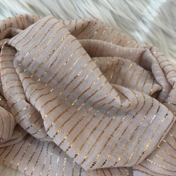 Versona Infinity Scarf - Picture 3 of 5